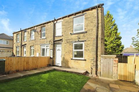 2 bedroom end of terrace house for sale, Beacon Road, Bradford BD6