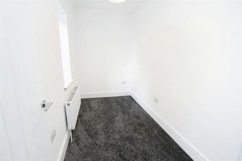 114 Beacon Road, Wibsey, Bradford, BD6 3EU