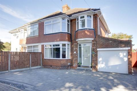 3 bedroom semi-detached house for sale, The Oval, Willerby