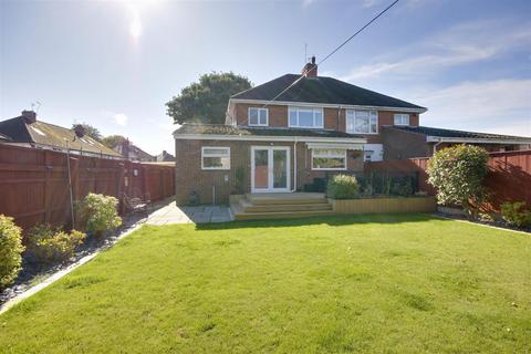 3 bedroom semi-detached house for sale, The Oval, Willerby