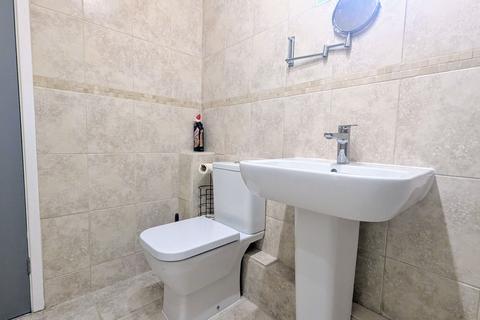 32 Gramwell, Shenley Church End, Milton Keynes, MK5 6DQ