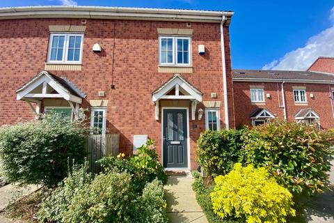 3 bedroom townhouse for sale, Spring Place Court, Mirfield