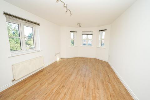 2 bedroom flat for sale, Lake Street, Leighton Buzzard