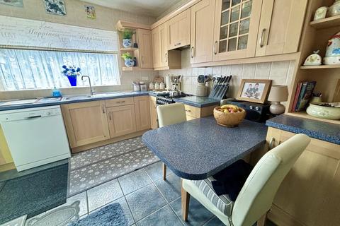 2 bedroom semi-detached bungalow for sale, Graig Newydd, Godrergraig, Swansea.