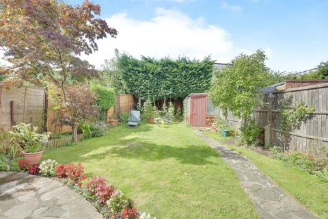 2 bedroom detached bungalow for sale, Cedar Road, Benfleet, SS7