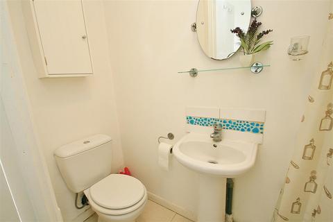 3 bedroom end of terrace house for sale, Hayes