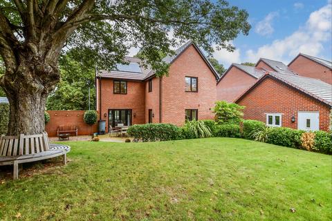 4 bedroom detached house for sale, Bannister Way, Leybourne, West Malling, Kent