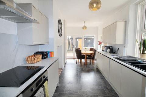 5 bedroom terraced house for sale, Westwood Avenue, Heaton, Newcastle upon Tyne, Tyne and Wear, NE6 5QT