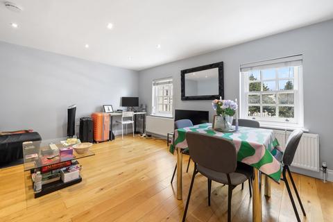 2 bedroom flat for sale, Fulham Road, London, SW10