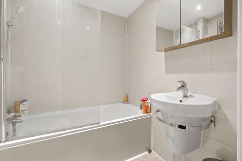 2 bedroom flat for sale, Fulham Road, London, SW10