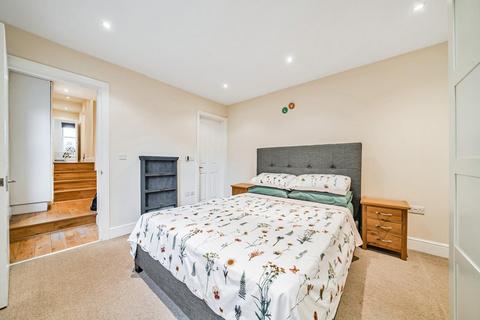 2 bedroom flat for sale, Fulham Road, Fulham