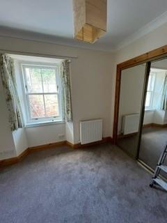 Bedroom 1.jpg