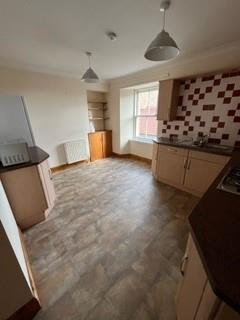 Kitchen 2.jpg