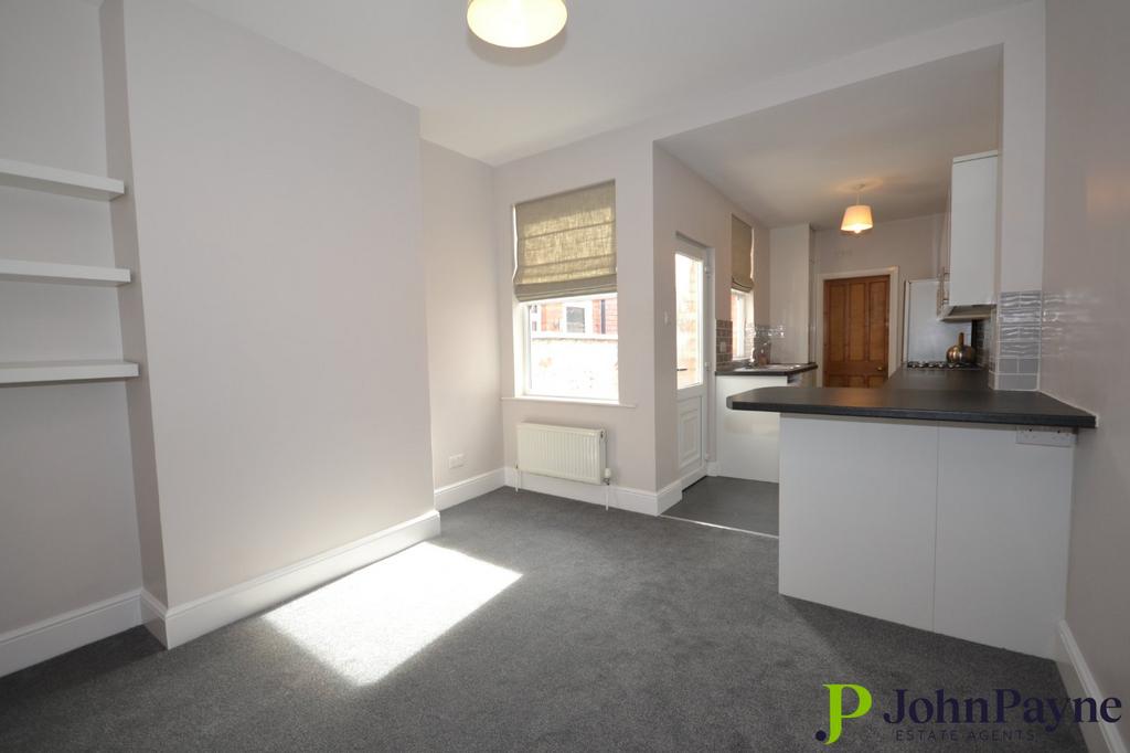 Mayfield Road, Earlsdon, Coventry... 2 bed terraced house to rent £