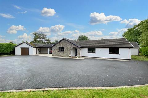 5 bedroom detached house for sale, Green Meadow Close, East Williamston, Tenby