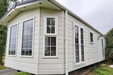 2 bedroom static caravan for sale, Saltmarshe Castle Holiday Park