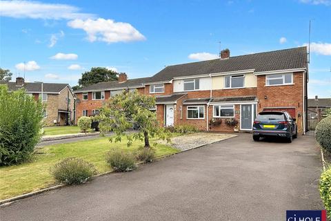 3 bedroom semi-detached house for sale, Pinemount Road, Hucclecote, Gloucester, GL3