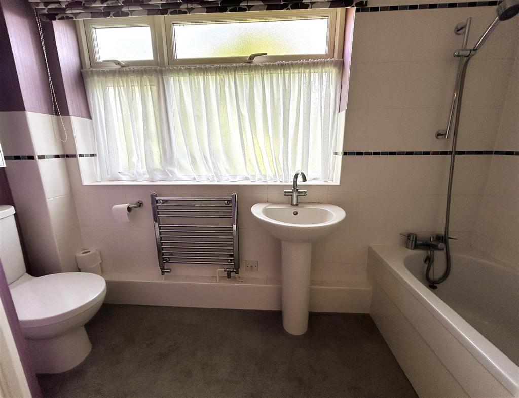 Bathroom.JPG