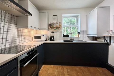 2 bedroom flat for sale, Perth Road, Beckenham, BR3