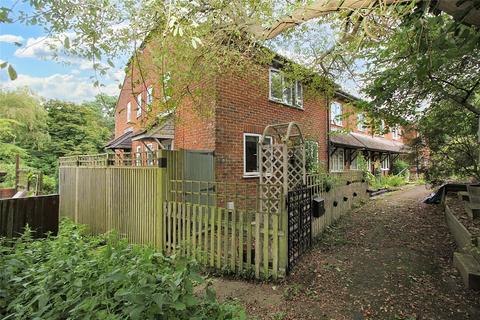 1 bedroom end of terrace house to rent, Hillside Close, Headley Down, Bordon, Hampshire, GU35