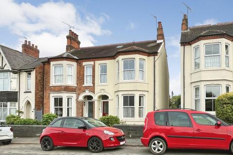 5 bedroom semi-detached house for sale, Bath Street, Rugby, CV21