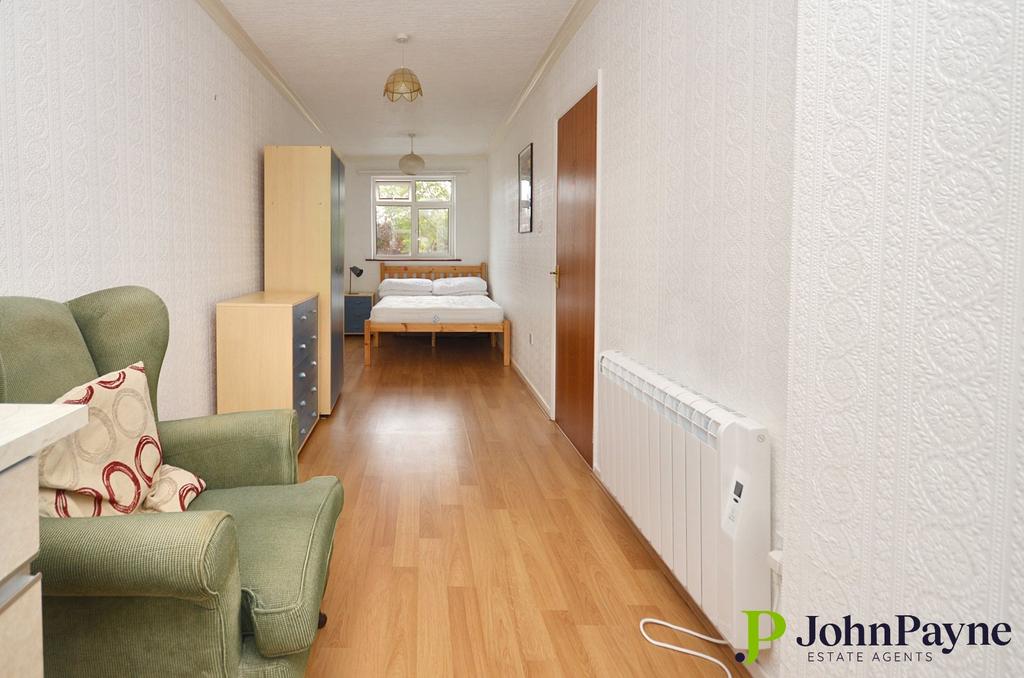 First Floor Bed-Sit
