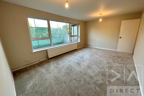 2 bedroom bungalow to rent, Skinners Lane, Ashtead KT21