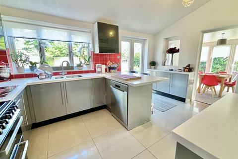 4 bedroom semi-detached house for sale, Mellstock Crescent, Wareham BH20