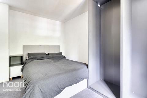 32 Hulatt Road, Cambridge, CB1 8TH