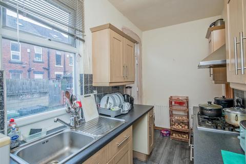 2 bedroom terraced house for sale, Bangor Terrace, Wortley, Leeds