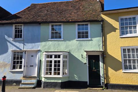 CHAIN FREE - High Street, Puckeridge