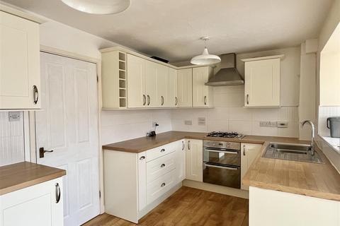53 Larcombe Road, St Austell, PL25 3EY