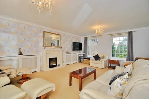 3 bedroom townhouse for sale, Wychwood Drive, Bournemouth BH2