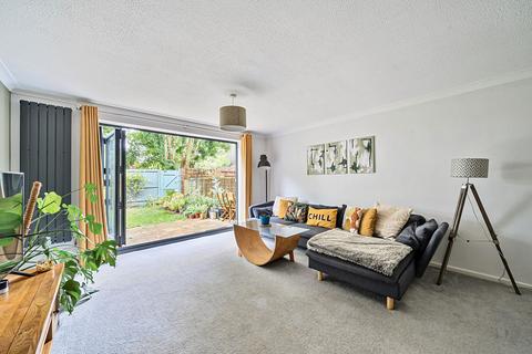 42 Elder Close, Winchester, SO22 4LG
