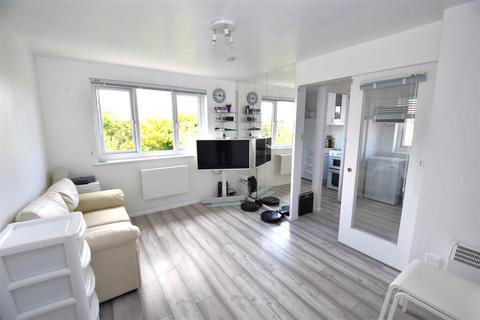 Studio for sale, Lesney Gardens, Rochford