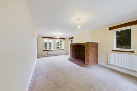 4 bedroom detached house for sale, Sustead, Norwich