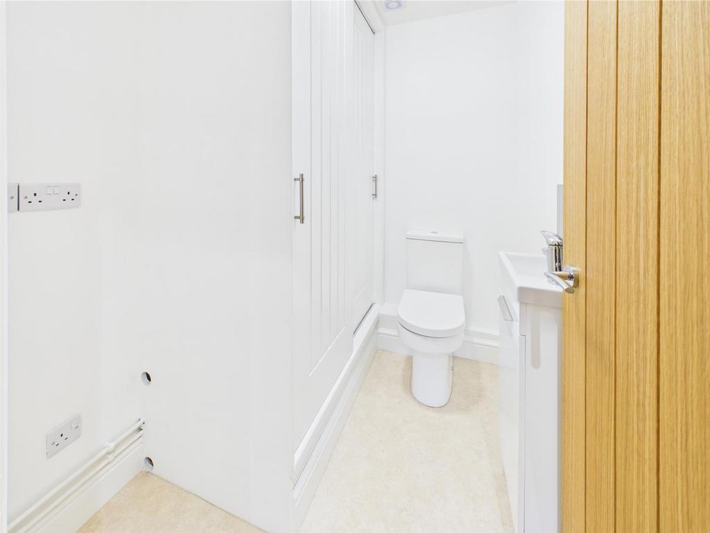 WC/Laundry Room