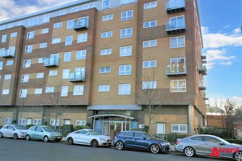 2 bedroom flat to rent, 273 Cherrydown East, Basildon, SS16 5GL