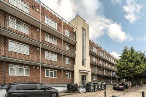 2 bedroom apartment for sale, Wendover Court, London W3