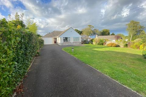 2 bedroom detached bungalow to rent, Ballard Close, Lytchett Matravers, Poole, Dorset, BH16