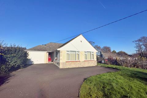 2 bedroom detached bungalow to rent, Ballard Close, Lytchett Matravers, Poole, Dorset, BH16