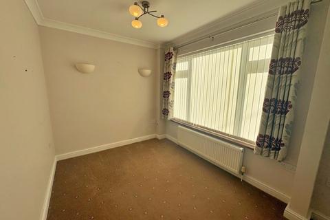 2 bedroom detached bungalow to rent, Ballard Close, Lytchett Matravers, Poole, Dorset, BH16