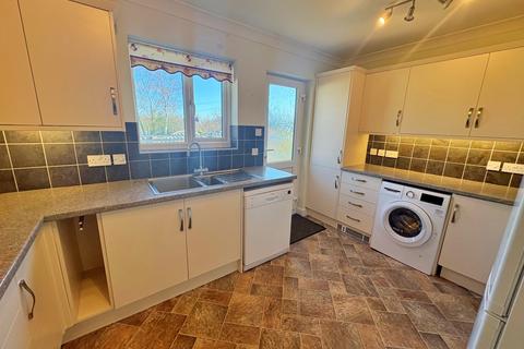 2 bedroom detached bungalow to rent, Ballard Close, Lytchett Matravers, Poole, Dorset, BH16