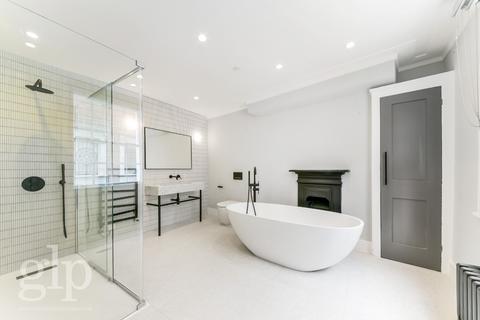2 bedroom terraced house to rent, Marshall Street, Soho, W1F