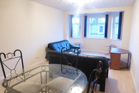 2 bedroom flat to rent, Sinclair Close, Slateford, Edinburgh, EH11