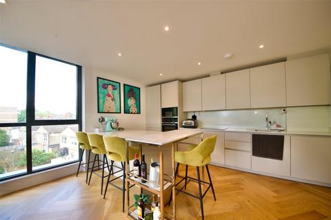 3 bedroom apartment for sale, Woodside Lane, London, N12