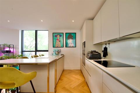 3 bedroom apartment for sale, Woodside Lane, London, N12