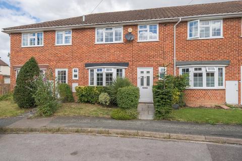 3 bedroom terraced house for sale, Kirby Road, Surrey GU21