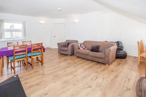 2 bedroom flat for sale, Tunis Road, Shepherds Bush, London, W12 7EY, UK