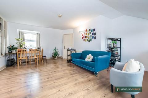 2 bedroom flat for sale, Tunis Road, Shepherds Bush, London, W12 7EY, UK